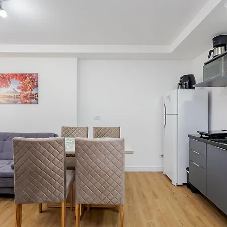 Studio Andar Alto Com Airfryer - All1921 Curitiba Exterior foto